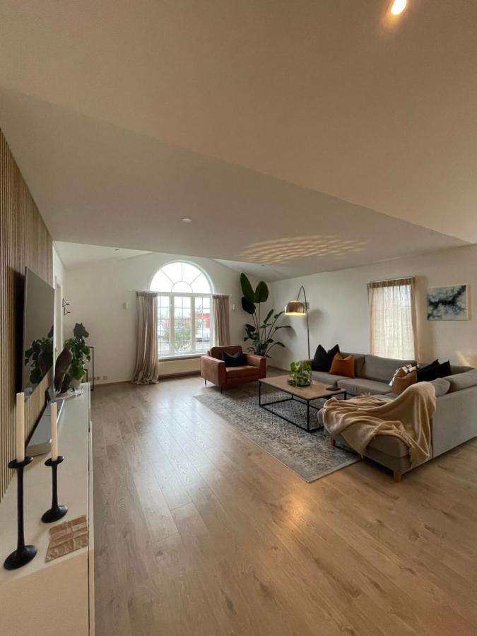 4-Bedroom Villa With Private Gym And Hot-Tub Рейк'явік Екстер'єр фото